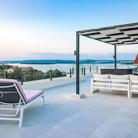 Magic Sky 1 By Interhome