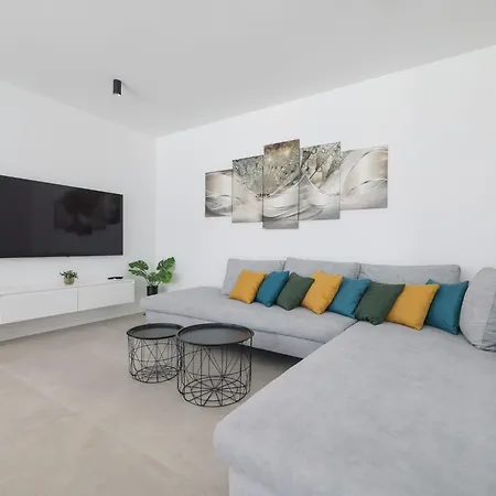 Villa Magic Sky 1 By Interhome